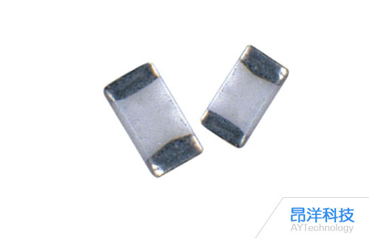 貼片瓷片電容耐壓值解析：從基礎(chǔ)參數(shù)到應(yīng)用場(chǎng)景