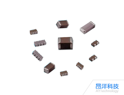 貼片電容與直插電容：結(jié)構(gòu)、性能與應(yīng)用的全面對(duì)比